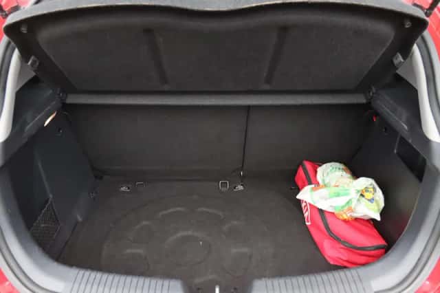 Kia Rio (2013) thumbnail 14