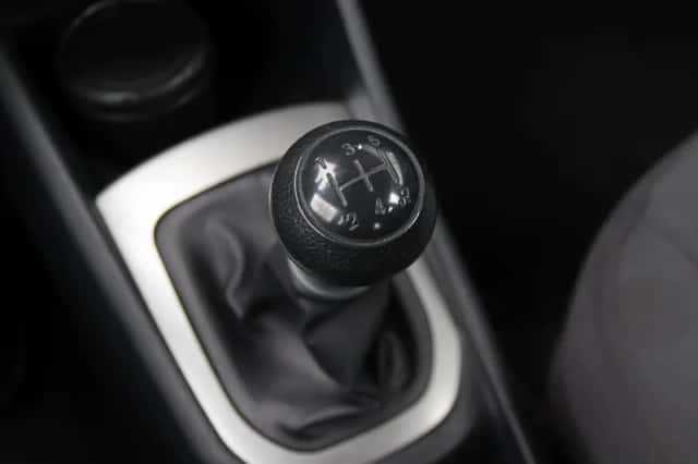 Kia Rio (2013) thumbnail 20