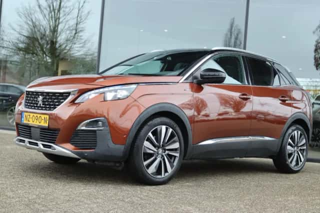 Peugeot 3008 (2017) thumbnail 1
