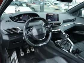 Peugeot 3008 (2017) thumbnail 3