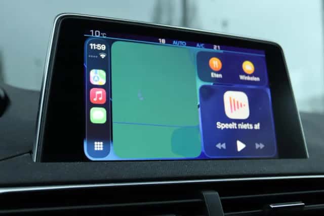 Peugeot 3008 (2017) thumbnail 5