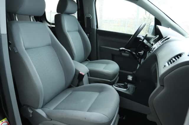 Volkswagen Caddy (2007) thumbnail 3