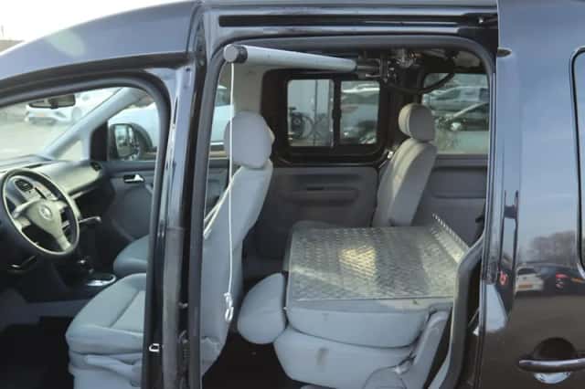 Volkswagen Caddy (2007) thumbnail 4