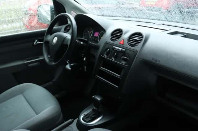 Volkswagen Caddy (2007) thumbnail 6