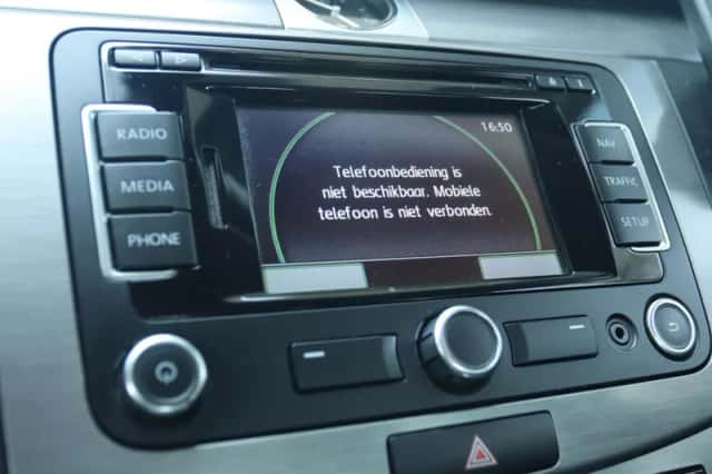 Volkswagen Passat (2012) thumbnail 26
