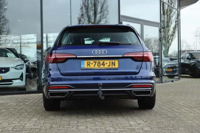 Audi A4 (2022) thumbnail 11
