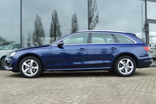 Audi A4 (2022) thumbnail 13