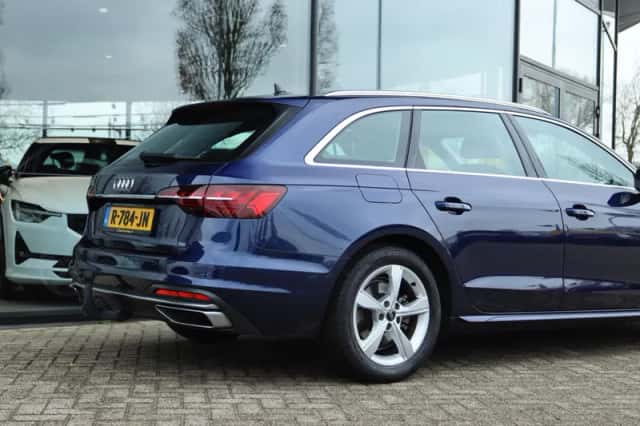 Audi A4 (2022) thumbnail 10