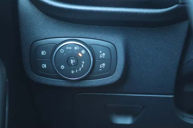 Ford Fiesta (2020) thumbnail 22