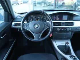 BMW 3-Serie (2010) thumbnail 12