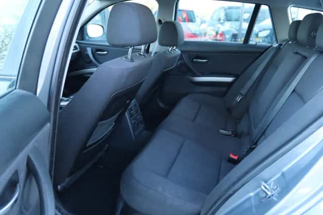 BMW 3-Serie (2010) thumbnail 13