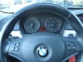 BMW 3-Serie (2010) thumbnail 16