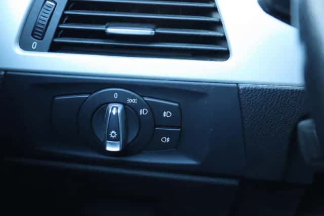 BMW 3-Serie (2010) thumbnail 20