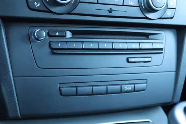 BMW 3-Serie (2010) thumbnail 22
