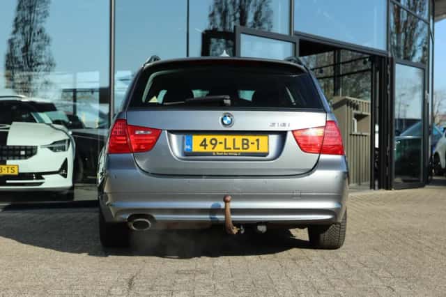 BMW 3-Serie (2010) thumbnail 8