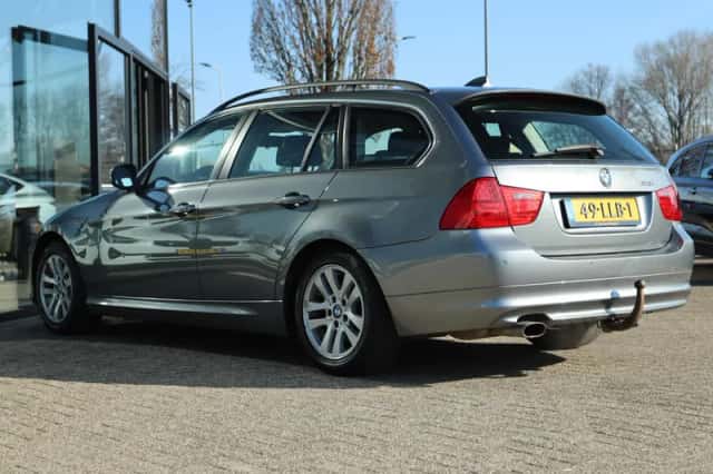 BMW 3-Serie (2010) thumbnail 9