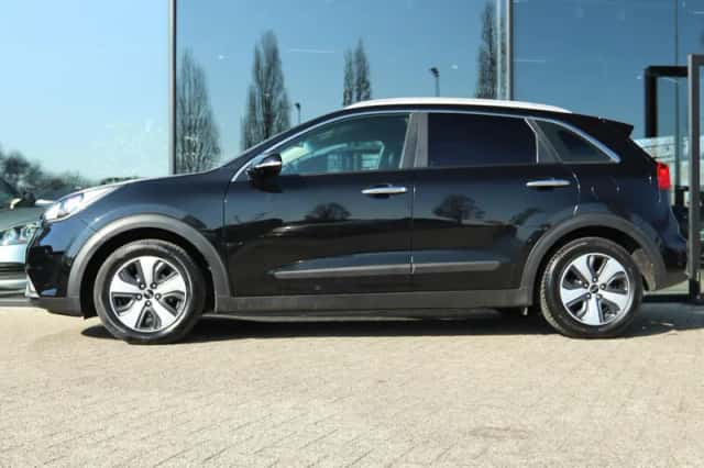 Kia Niro (2018) thumbnail 11