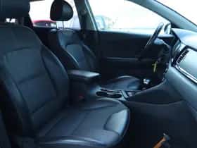 Kia Niro (2018) thumbnail 4