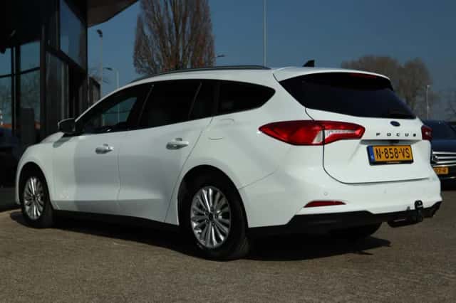 Ford Focus (2022) thumbnail 11