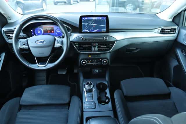 Ford Focus (2022) thumbnail 13