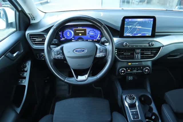 Ford Focus (2022) thumbnail 17