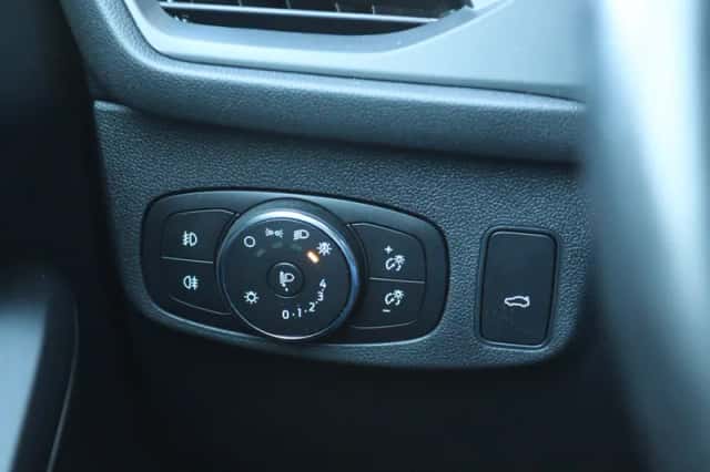 Ford Focus (2022) thumbnail 25