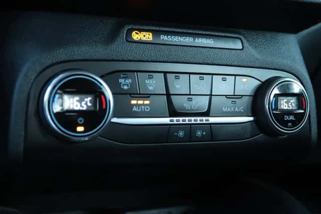 Ford Focus (2022) thumbnail 27
