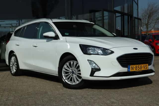 Ford Focus (2022) thumbnail 8