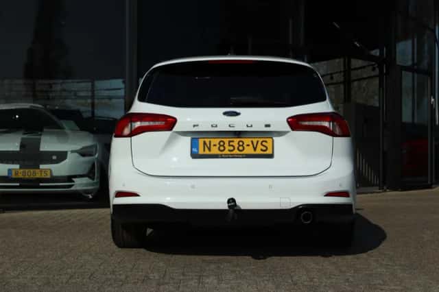 Ford Focus (2022) thumbnail 10