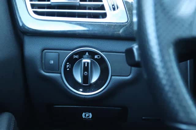 Mercedes-Benz CLS-Klasse (2011) thumbnail 26