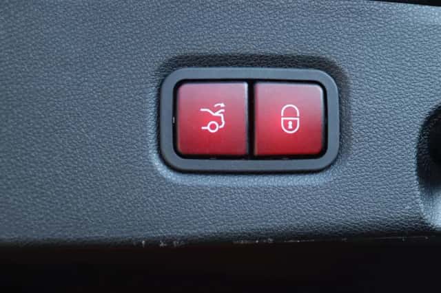 Mercedes-Benz CLS-Klasse (2011) thumbnail 41