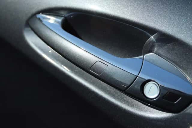 Mercedes-Benz CLS-Klasse (2011) thumbnail 43