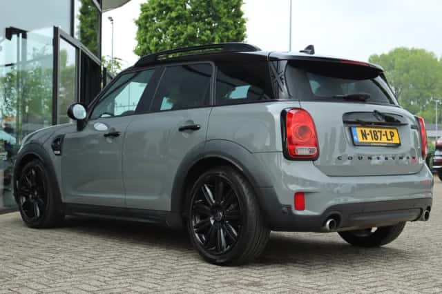 MINI Countryman (2017) thumbnail 12