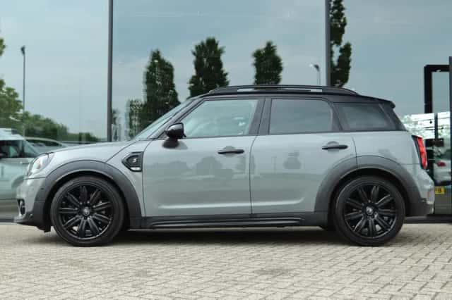 MINI Countryman (2017) thumbnail 13
