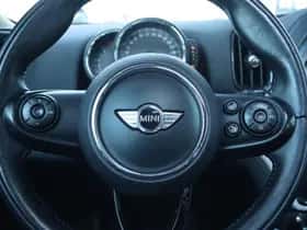 MINI Countryman (2017) thumbnail 18