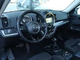 MINI Countryman (2017) thumbnail 3