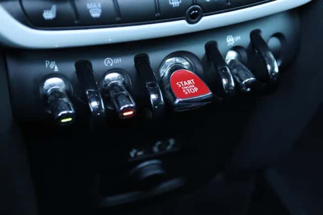 MINI Countryman (2017) thumbnail 24