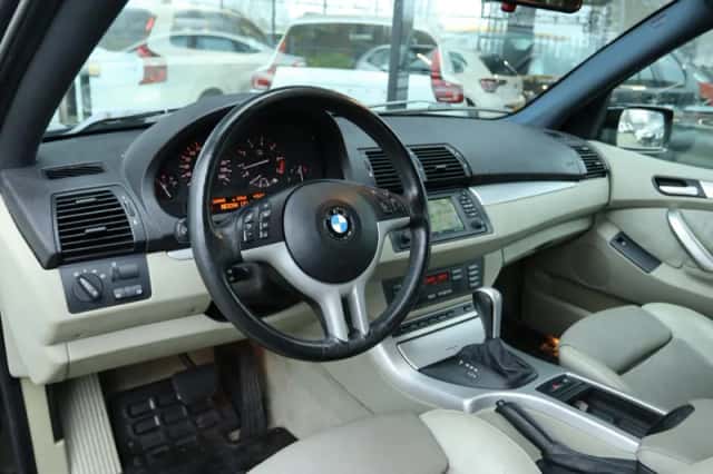 BMW X5 (2002) thumbnail 2