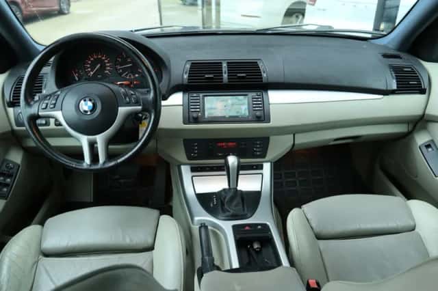 BMW X5 (2002) thumbnail 13