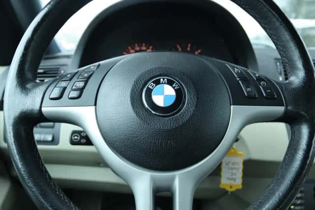 BMW X5 (2002) thumbnail 16