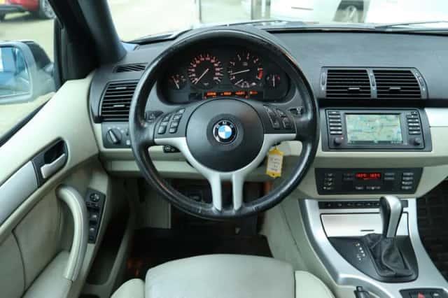 BMW X5 (2002) thumbnail 18