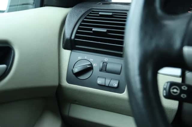 BMW X5 (2002) thumbnail 22