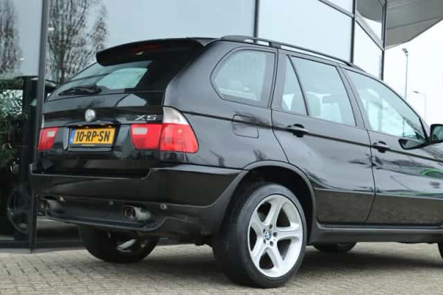 BMW X5 (2002) thumbnail 8