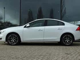 Volvo S60 (2018) thumbnail 13