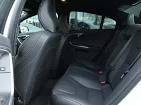 Volvo S60 (2018) thumbnail 15