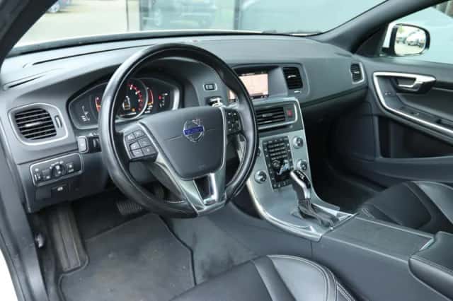 Volvo S60 (2018) thumbnail 3