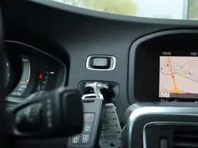 Volvo S60 (2018) thumbnail 25