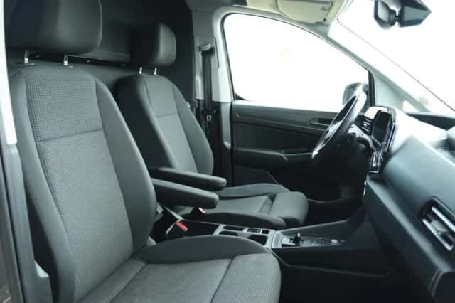 Volkswagen Caddy (2023) thumbnail 4