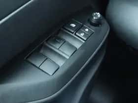 Toyota Yaris (2022) thumbnail 23