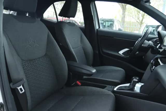 Toyota Yaris (2022) thumbnail 4